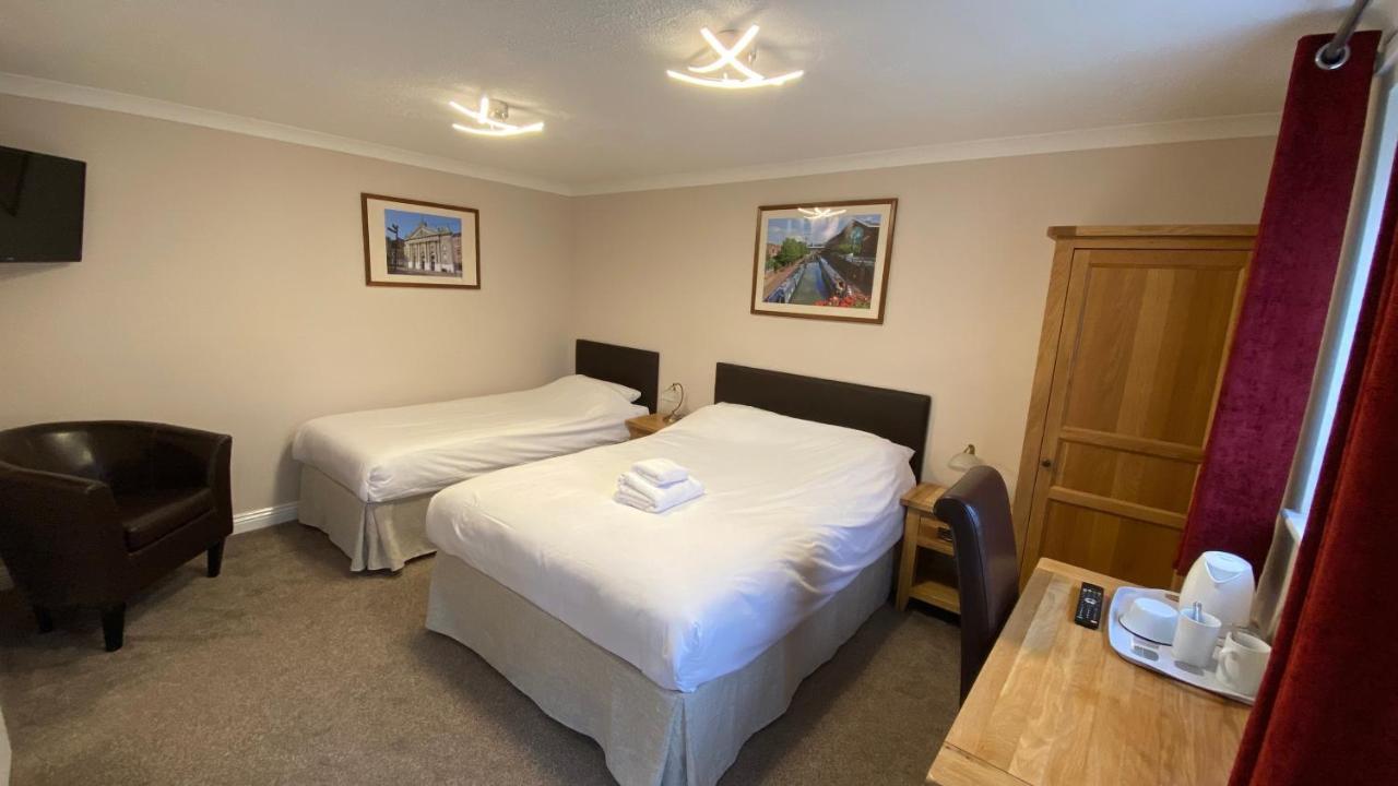 Fairlawns Guest House Банбъри Екстериор снимка
