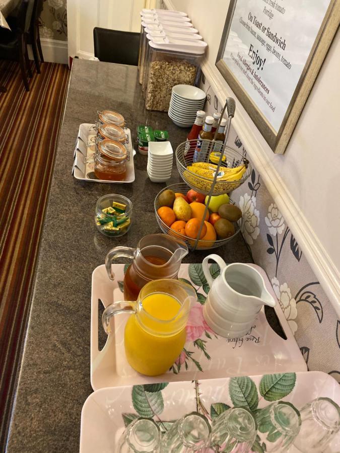 Fairlawns Guest House Банбъри Екстериор снимка