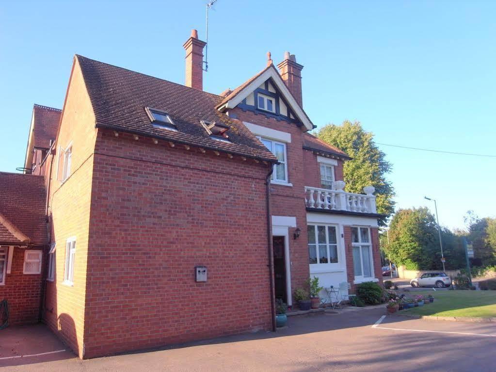 Fairlawns Guest House Банбъри Екстериор снимка